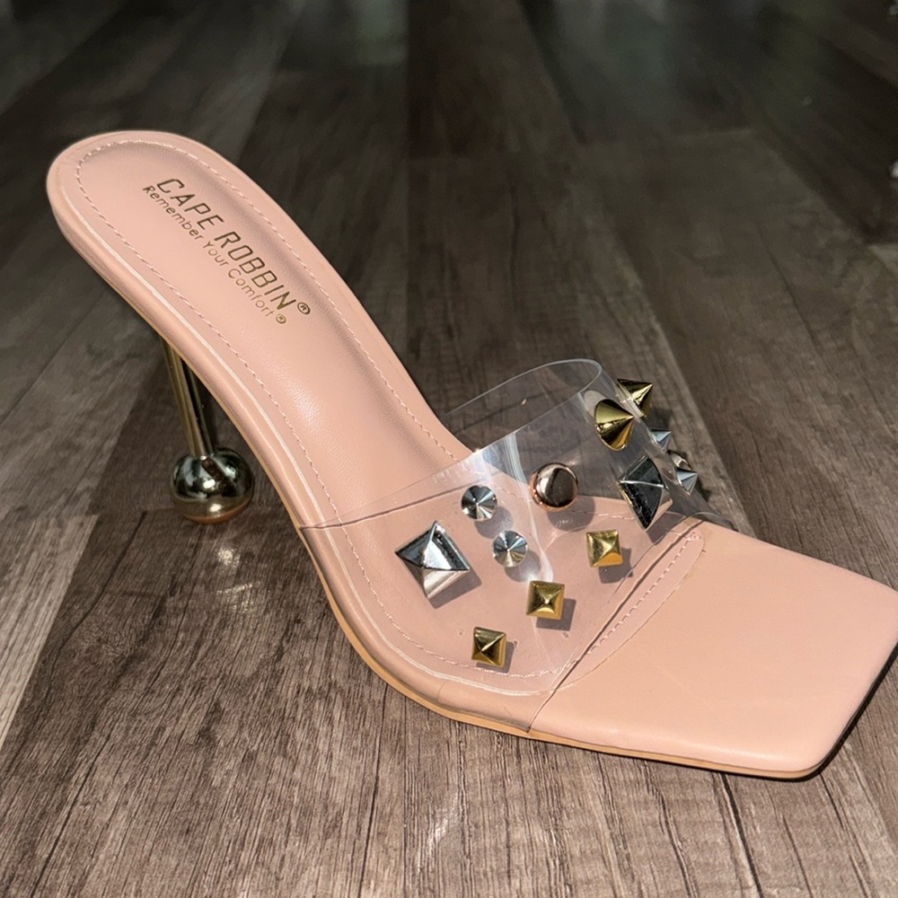 Brand-new, Cape Robbin - nude heels.